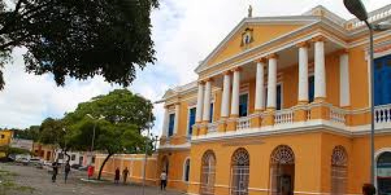 Arquidiocese da Paraíba recomenda que fiéis não recebam hóstia na boca