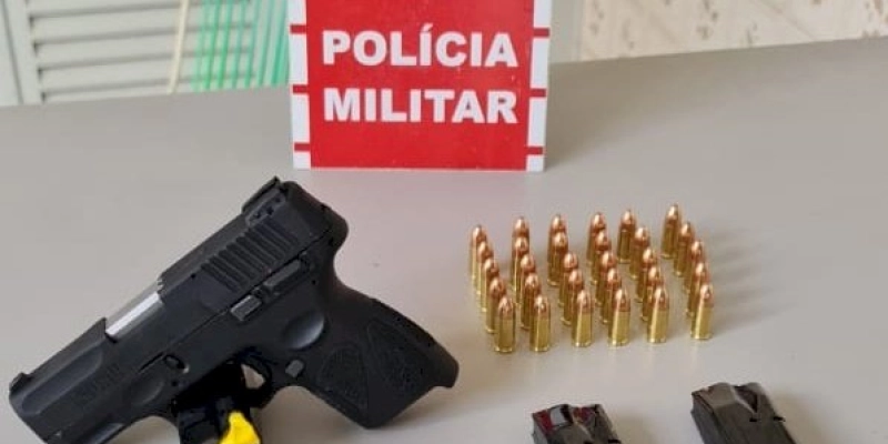 Pistola e munições são apreendidas pela polícia militar durante Operação Nômade, em Pombal 