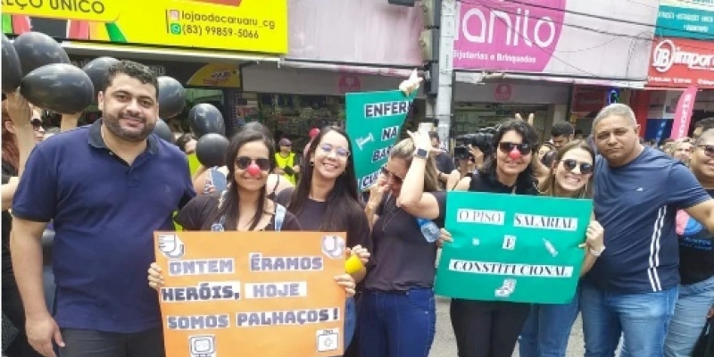 Profissionais de enfermagem protestam por melhores salários em João Pessoa, Campina Grande e Sousa 