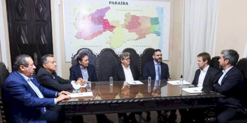João Azevêdo assina protocolo de intenções com empresa dinamarquesa que pretende instalar mais R$ 1 bilhão de investimentos em energia eólica