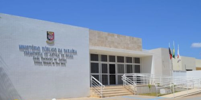 Promotor sousense denuncia ex-prefeito por realização de obras fantasmas, e várias construtoras 
