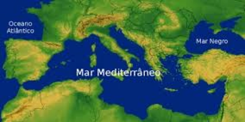 Pelo menos 1.733 pessoas morreram na travessia do Mediterrâneo em 2018