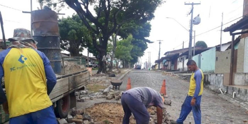 Seinfra realiza Operação Tapa-Buraco e manutenção de galerias e iluminação pública nesta quarta-feira