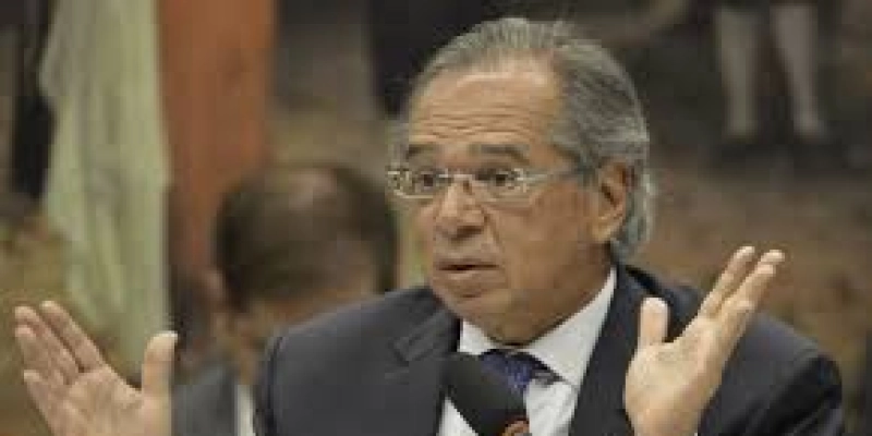 Paulo Guedes diz que, se houver 2ª onda de Covid-19, prorrogação do auxílio emergencial será ‘uma certeza’