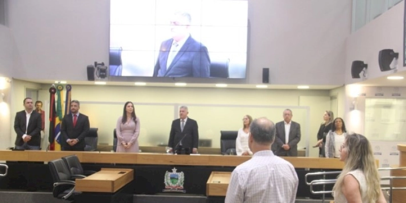 ALPB entrega título de cidadania paraibana à secretária de Administração Jacqueline Gusmão