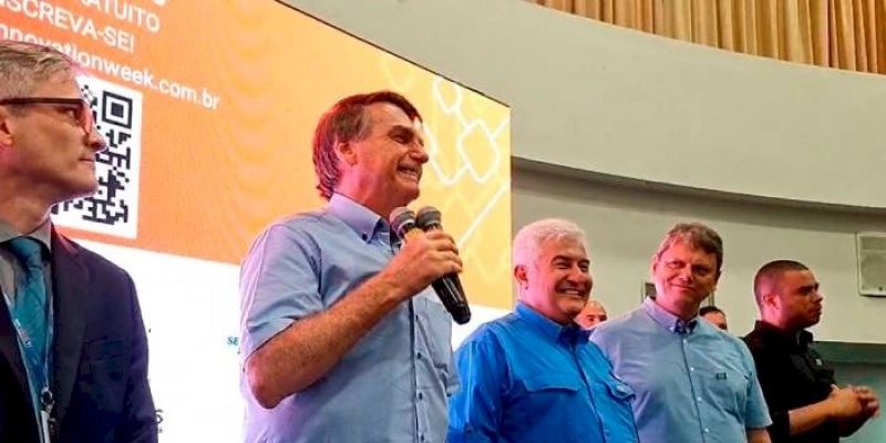 Bolsonaro defende escolha de ministros por critérios técnicos