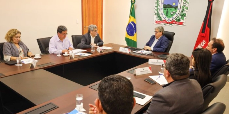 João Azevêdo recebe Missão do Banco Mundial e discute novas parcerias para ampliar abastecimento d'água em João Pessoa