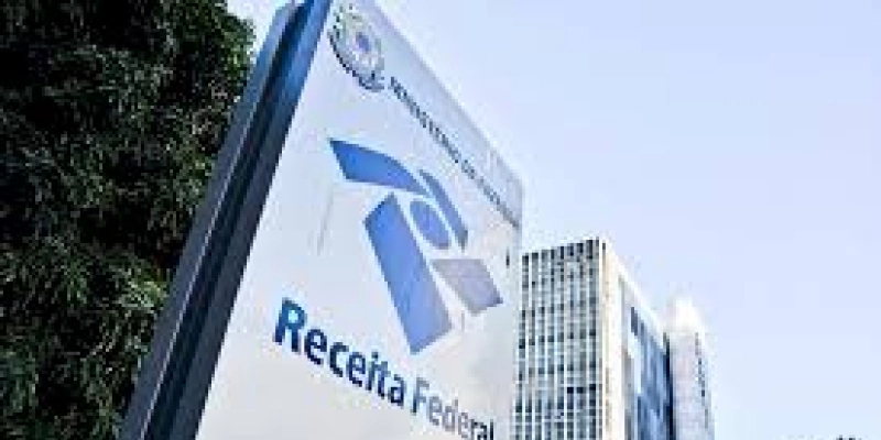 Receita paga hoje restituições do último lote do IR 2021