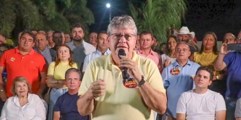 João, Hugo e Nabor reúnem dezenas de prefeitos em Patos para arrancada da vitória