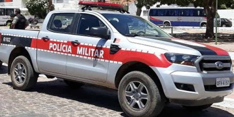Quatro pessoas são baleadas em ataque a tiros em praça pública na Paraíba 