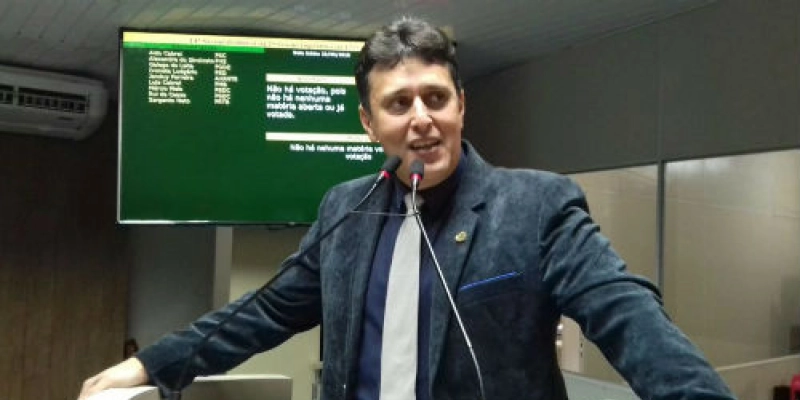 Presidente cobra do Governo retorno do abastecimento de Boqueirão pela Transposição