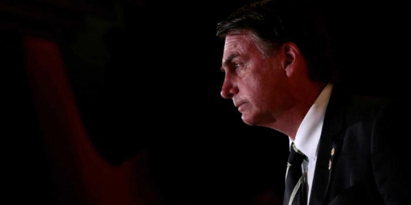 Bolsonaro: "FHC deve continuar tentando liberar as drogas no Brasil"