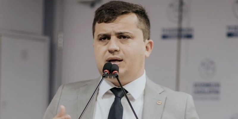 Deputado Gilbertinho cobra sinal de telefonia à ANATEL para distritos de Serrinha e Casinha do Homem em Santa Cruz