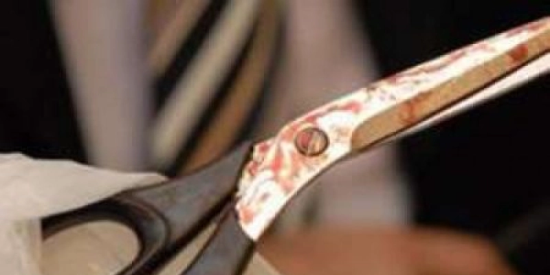 Homem é assassinado com uma tesourada no pescoço desferida pela esposa 