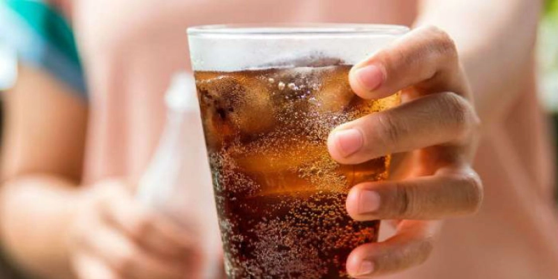 Cuidado - Bebidas açucaradas são piores ao coração do que doces, diz estudo; Veja