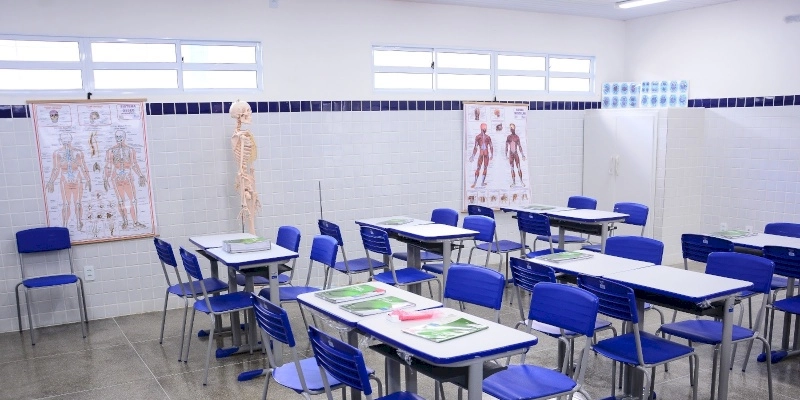 Matrículas para novatos em escolas estaduais da PB começam em 19 de dezembro; veja calendário completo