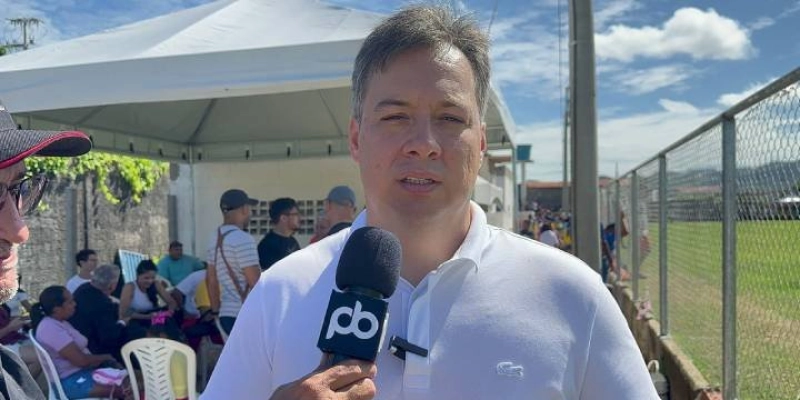 Crise no PSB: Deputado Júnior Araújo adota neutralidade e expõe fissuras na base de Azevêdo
