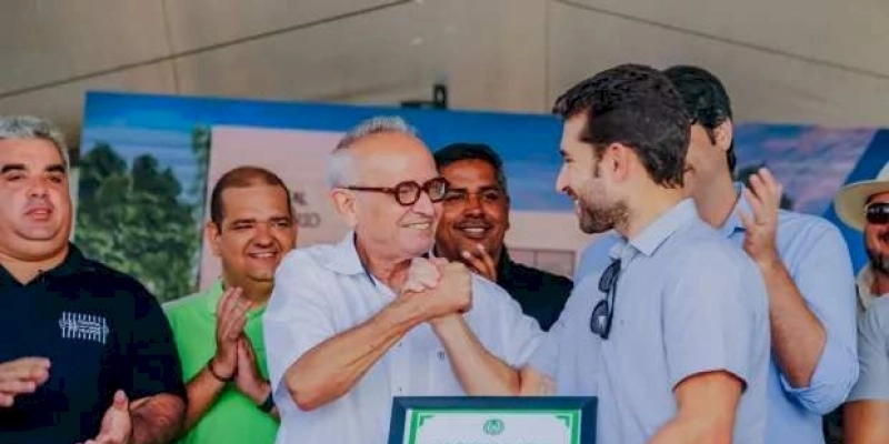 Michel Henrique Recebe ‘Selo Cuidado Animal’ pelo Trabalho em defesa da Causa PET