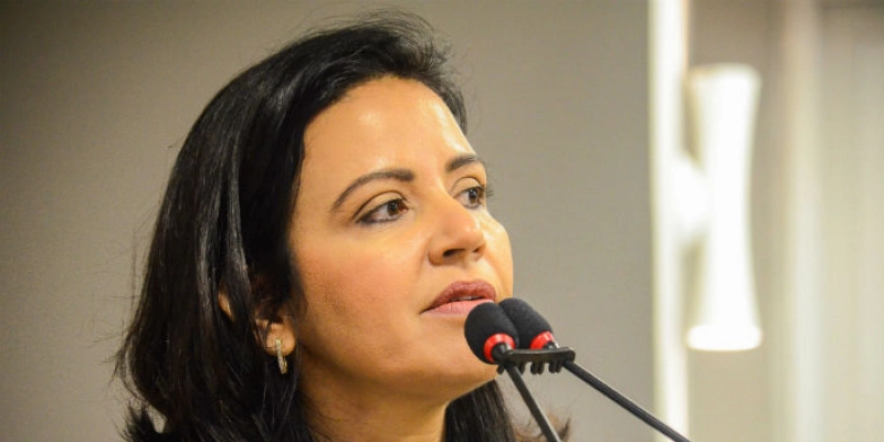 Hospital Regional de Pombal recebe aparelho de Raio X em resposta a requerimento da deputada Pollyanna Dutra