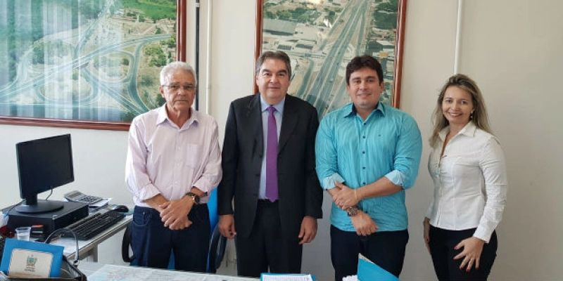 Chefe de Gabinete, Secretaria de Planejamento, e deputado Lindolfo tratam sobre construção da perimetral com o DER nesta terça 