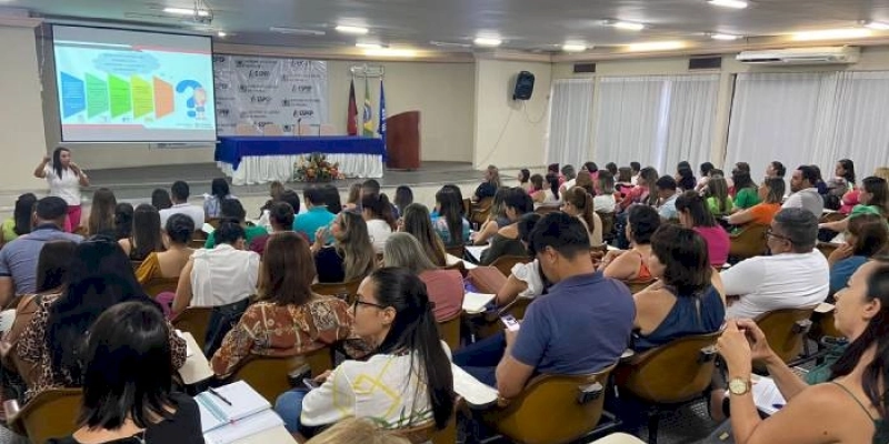 Secretaria de Saúde inicia oficina de implantação de Procedimento Operacional Padrão para salas de vacinação