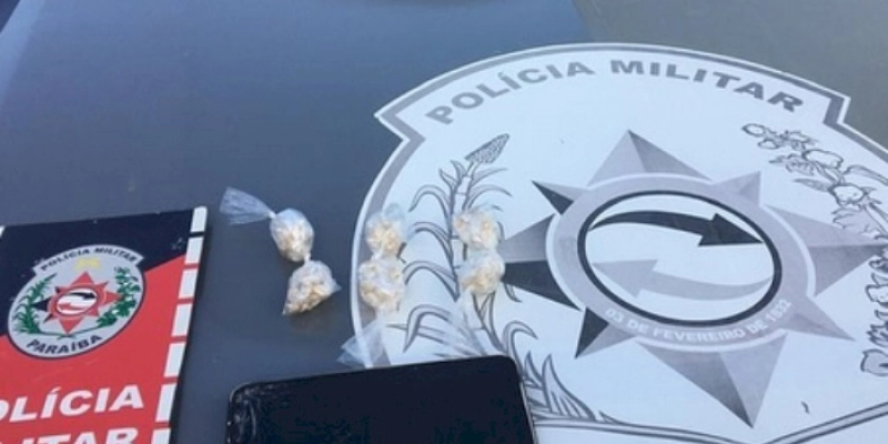 Em Pombal, Polícia Militar prende em flagrante delito homem portando 118 pedras de substâncias similares ao crack