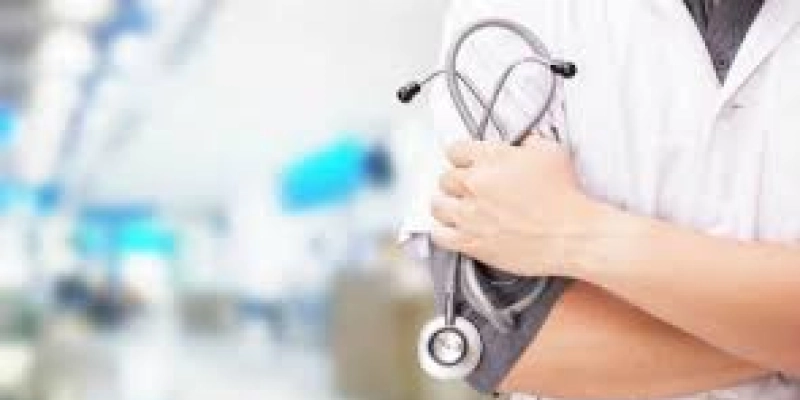 Saúde recomenda monitoramento da resistência de bactérias aos antibióticos em hospitais
