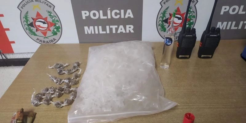 Operação Sossego: PM apreende aparelho de som automotivo e drogas