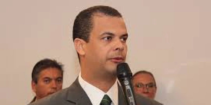 Projeto de Lei proíbe que empresas só divulguem preço de produtos por ‘inbox’ ou mensagem privada