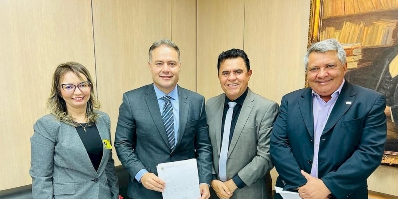 Em audiência com ministro dos Transportes, Wilson Santiago solicita obras em rodovias e destrave para Largo da Estação, em Sousa