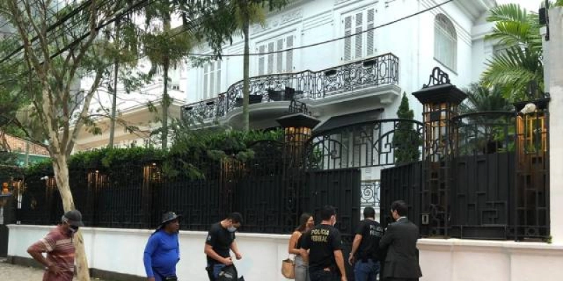 Operação Lava Jato realiza busca na casa de Zanin, Wassef, e outros advogados
