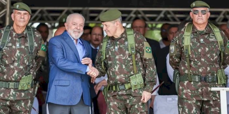 Lula: descontinuidade de obras é “uma das desgraças” que afetaram país