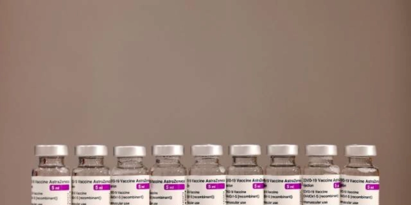Covax Facility: 220 mil doses de vacinas chegam hoje ao Brasil