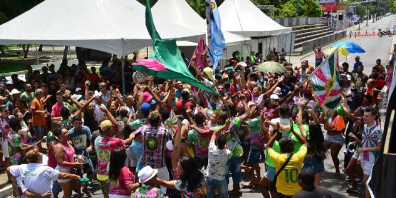 Escola Unidos do Roger é bicampeã do Carnaval Tradição; Piratas de Jaguaribe, Urso Amigo Batucada e Africanos também são campeões