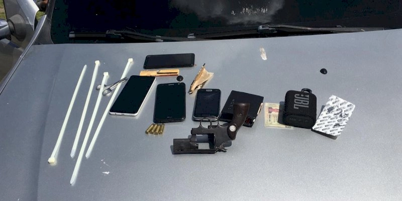 Polícia intercepta trio suspeito de assaltos e sequestros relâmpagos