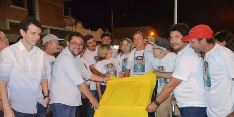 No dia da Pátria, Santa Cruz recebeu ambulância, Praça, calçamento e kit para Conselho Tutelar; Fotos e Vídeo 