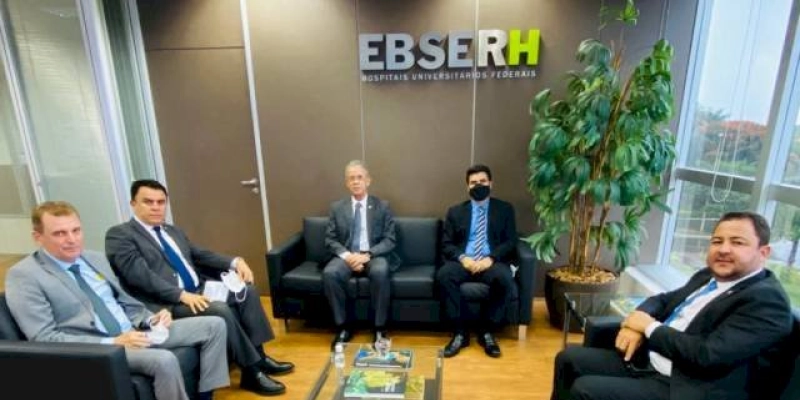 A convite de Wilson Santiago, Wilson Filho vai a Brasília e juntos buscam destravar recursos de R$ 25 milhões para o Hospital Universitário do Sertão