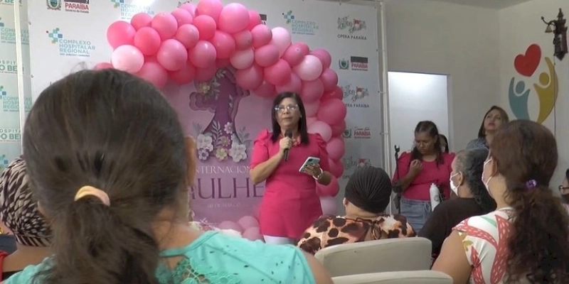 Pacientes do Hospital do Bem recebem presentes e participam de ações na celebração do Dia da Mulher