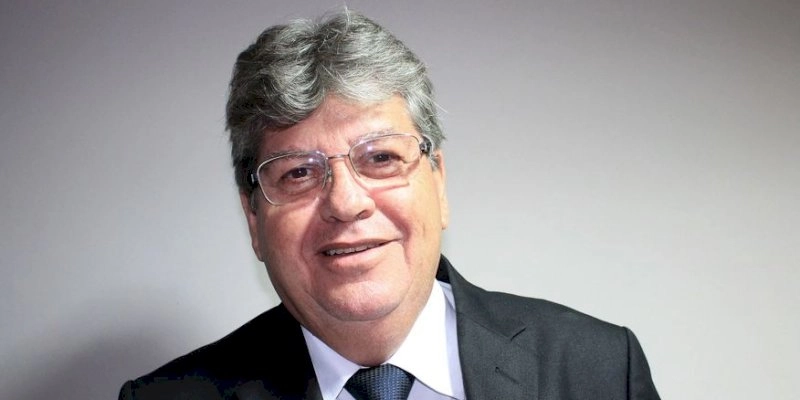 Governo anuncia licitação de projetos de abastecimento d´água para comunidades rurais; Santa Cruz e Uiraúna serão comtemplados 