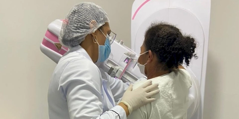Ações do Outubro Rosa no Hospital de Patos zeram demanda de mamografias e equipe inicia Novembro Azul 