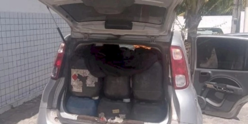 Polícia realiza prisão de homem que transportava combustível de forma irregular; entenda 