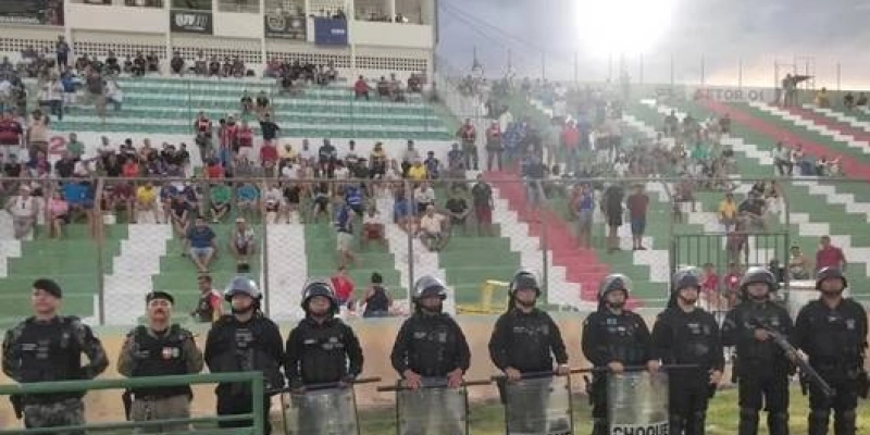 Polícia Militar garante a segurança do jogo entre Sousa e Treze no Marizão