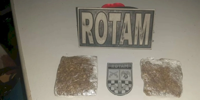 Mulheres são presas pela ROTAM, após serem flagradas portando maconha 