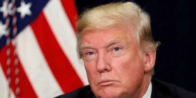 Trump suspende plano de aumentar tarifas para produtos da China