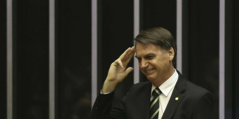 Jair Bolsonaro será diplomado hoje pelo TSE