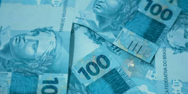 Repescagem do Auxílio Caminhoneiro será paga hoje