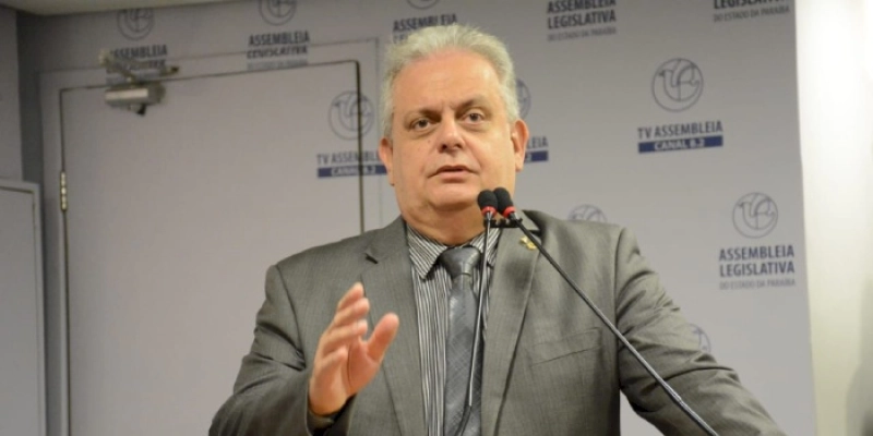 Deputado Bosco Carneiro pleiteia unidade móvel de mamografia para Alagoa Grande
