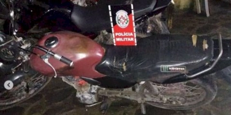 Homem é preso pelo crime de receptação e motocicleta é apreendida 