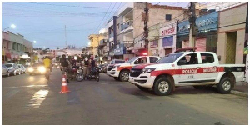 Policiais militares realizam Operação Cidade Segura na região do 4º BPM