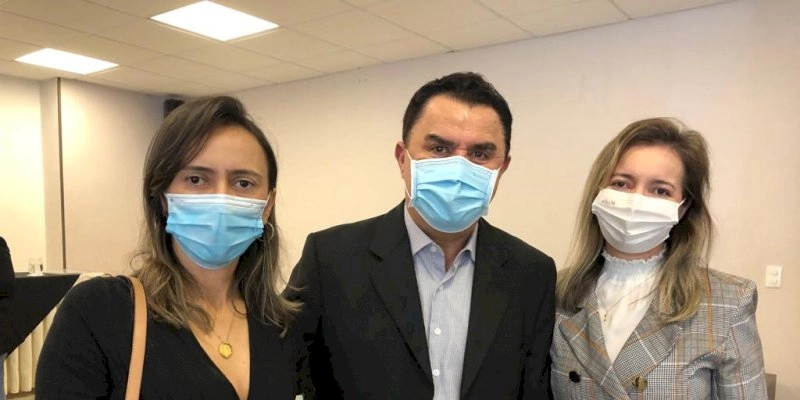 Secretárias Municipais de Sousa participam de evento que concedeu título de cidadão paraibano ao presidente interino do FNDE